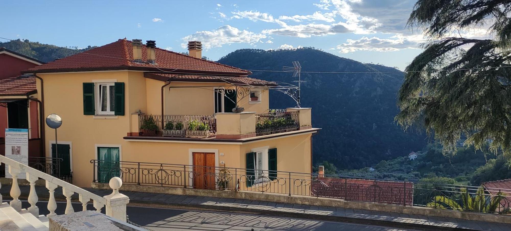 Camera Tra Le Cinque Terre, Camogli E Portofino. Vista Valle E Scorcio Mare All'Orizzonte Castiglione Chiavarese Экстерьер фото