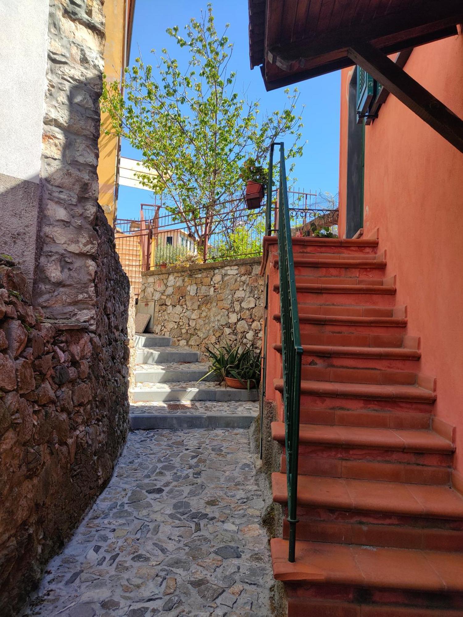 Camera Tra Le Cinque Terre, Camogli E Portofino. Vista Valle E Scorcio Mare All'Orizzonte Castiglione Chiavarese Экстерьер фото